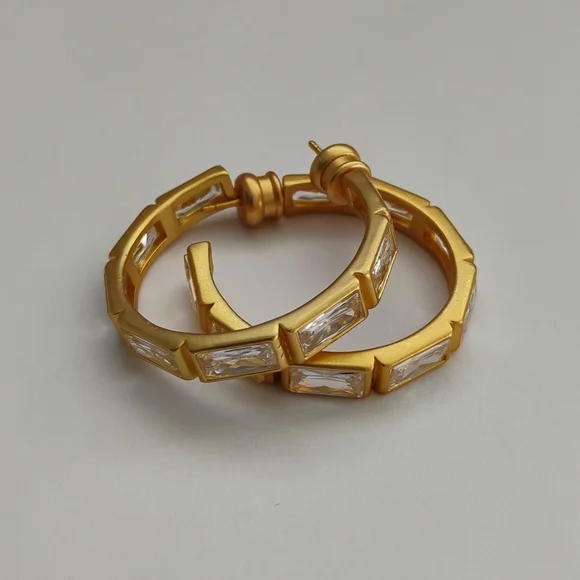 Julie Vos Antonia Hoop Earring - Picture 5 of 5